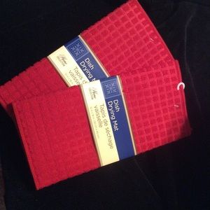 Set of 2 microfiber drying mats 12 X 18 red